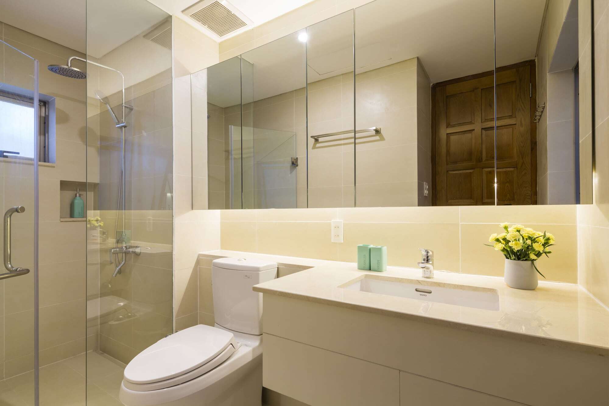 The Tropical Serviced Apartment *